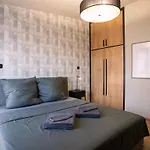 Exclusive 2-bedroom Penthouse With Jacuzzi *