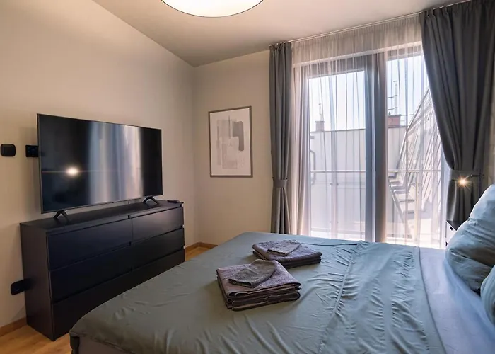 Exclusive 2-bedroom Penthouse With Jacuzzi Appartement