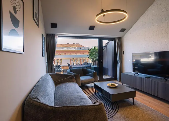 Exclusive 2-bedroom Penthouse With Jacuzzi Appartement *