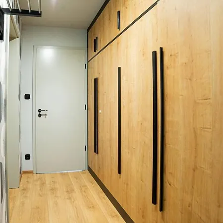 Exclusive 2-bedroom Penthouse With Jacuzzi Lejlighed Budapest